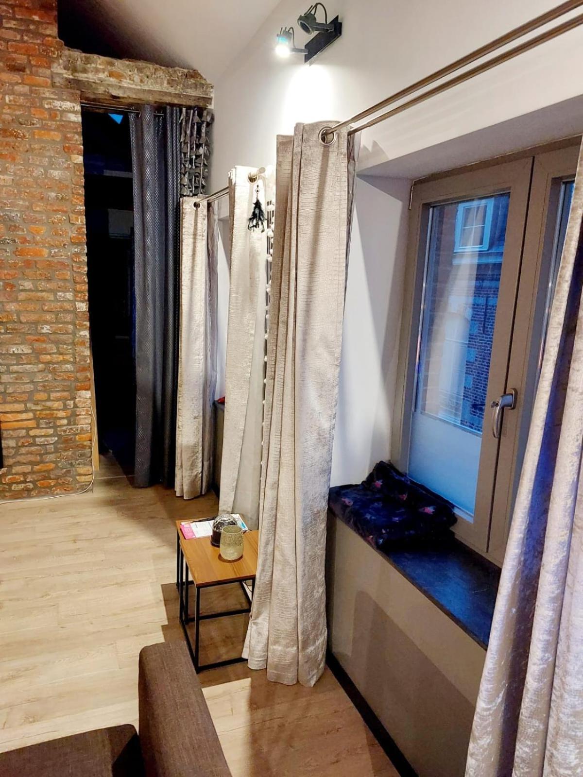 Appartements De Charme Dadou Mons Belgium Exterior foto